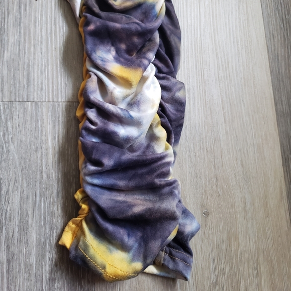 TIE DYE RUCHED LEGGINGS - Picture 4 of 13